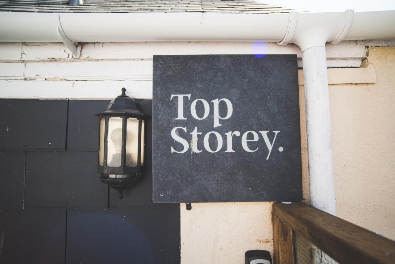 Top Storey Dartmouth Extérieur photo