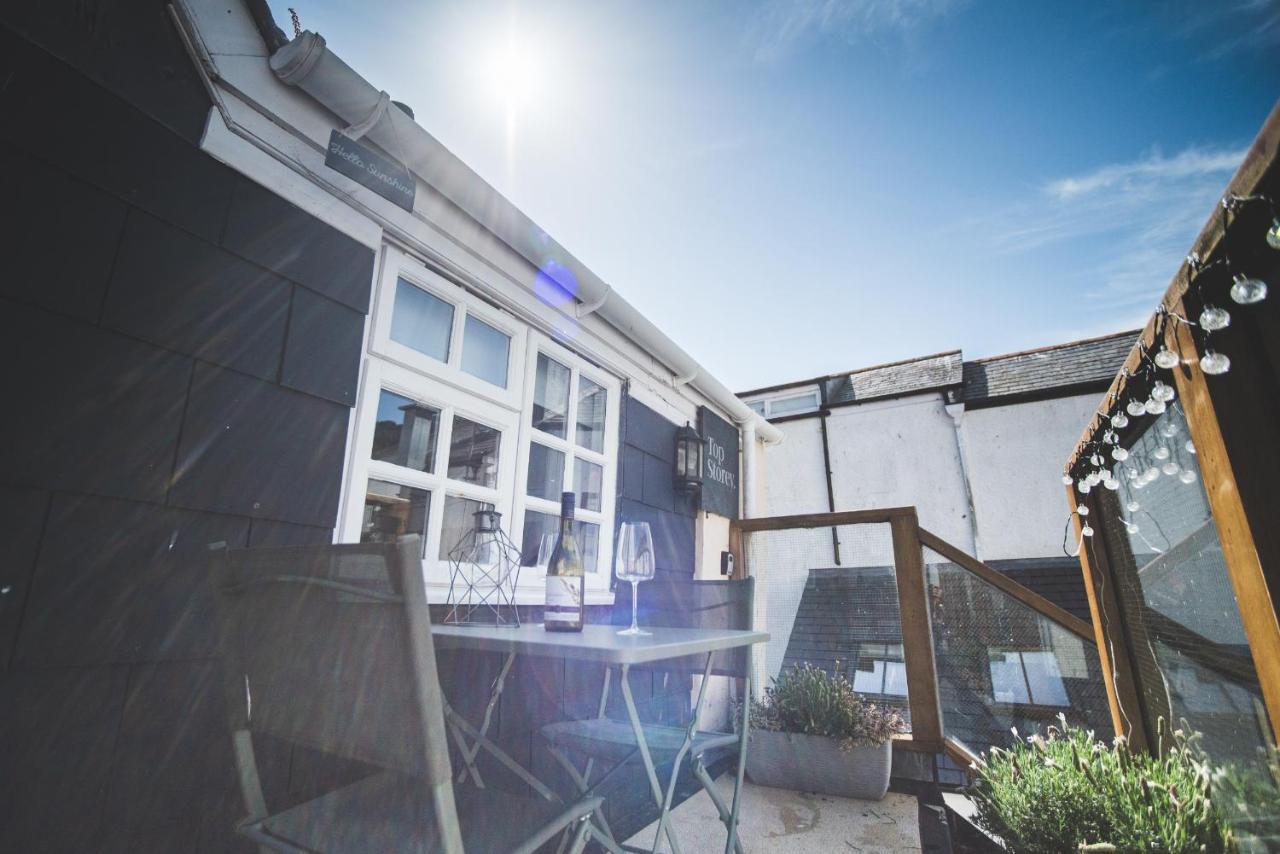 Top Storey Dartmouth Extérieur photo